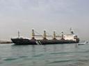 bateau entrant dans le canal de Suez