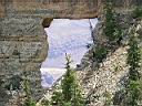 Angel point Colorado vu a travers la fentre de la falaise  photo xl 