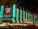 Binion's Casino sur Fremont st en nocturne .. photo XL