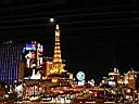 Las Vegas , la tour Eiffel dans la nuit.. Photo XL
